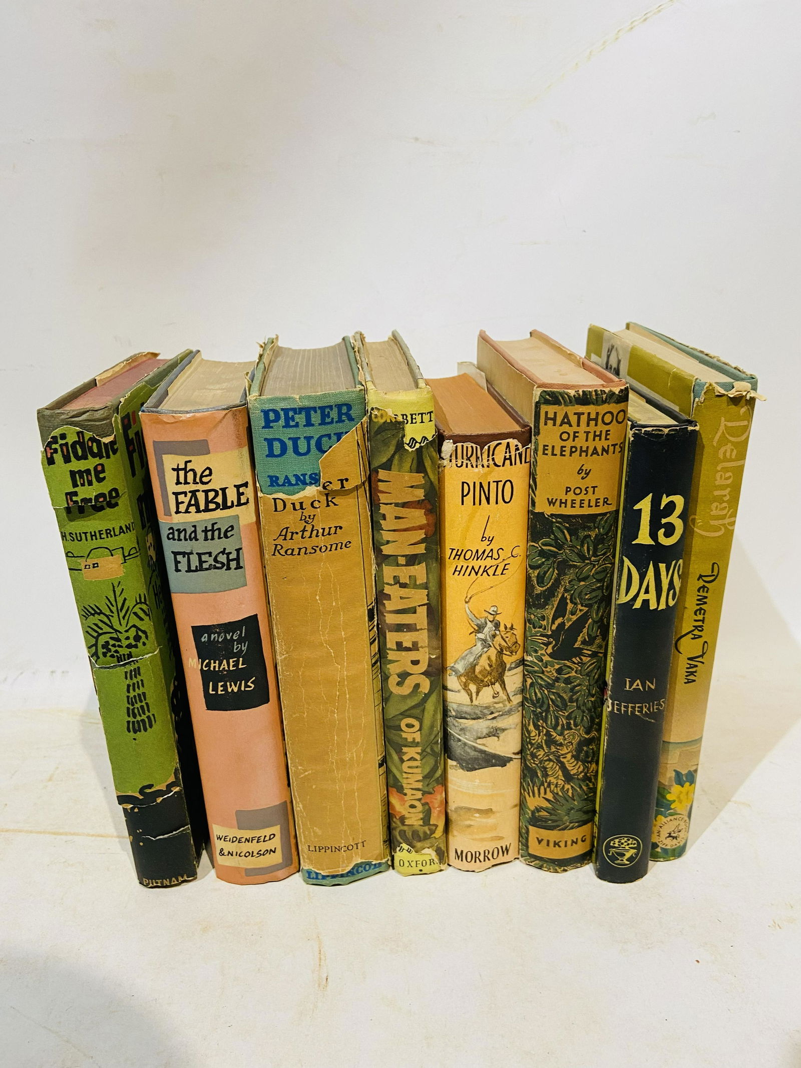 Lot of Vintage Book Peter Duck, Man Eaters (1 of 20)