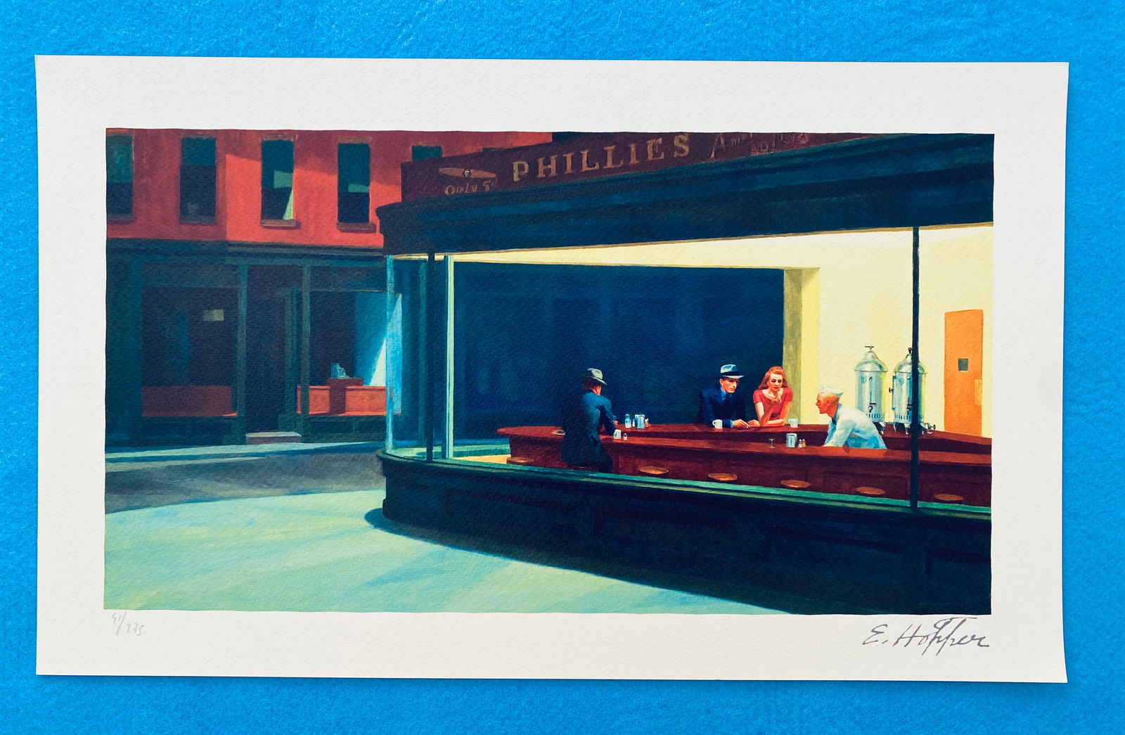 Edward Hopper - Nighthawks: Edward Hopper "Nighthawks" Chromolitograph after an original work. Print-signed lower right, numbered lower left.Excellent conditions. Shipped with care in solid tube, fast shipping in 3-4 days all ov
