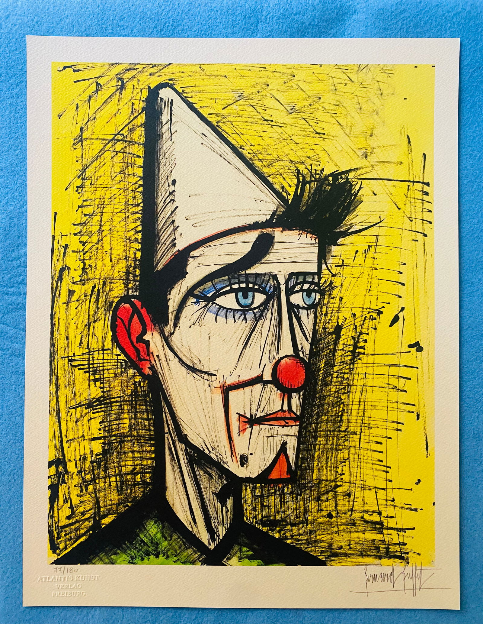 Bernard Buffet - Clown: Bernard Buffet "Clown" Chromolitograph after an original work. Print-Signed on lower right. Numbered lower left.Excellent conditions. Shipped with care in solid tube, fast shipping in 3-4 days all ove