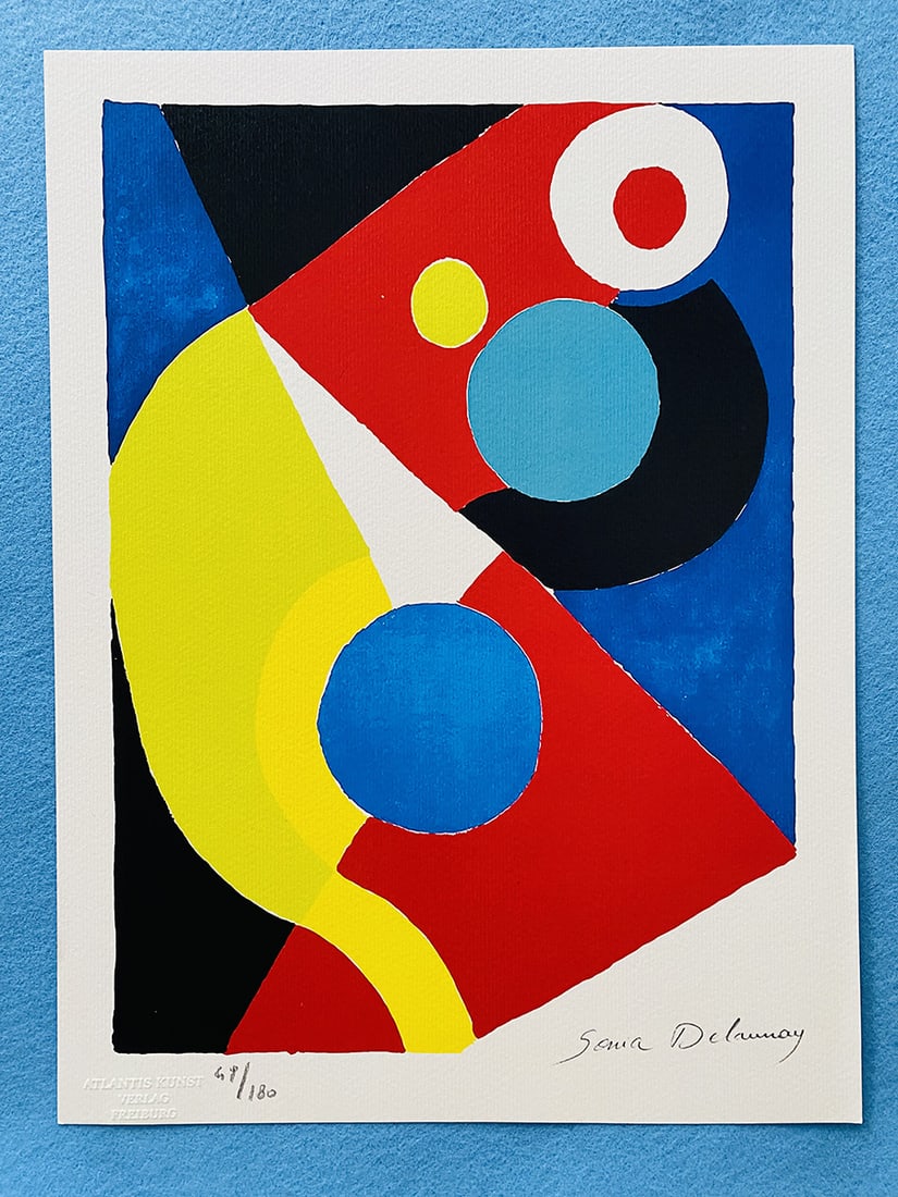 Sonia Delaunay - Circus: Sonia Delaunay "Circus" Chromolitograph after an original work. Print-signed lower right. Numbered lower left. Excellent conditions. Shipped with care in solid tube, fast shipping in 3-4 days all