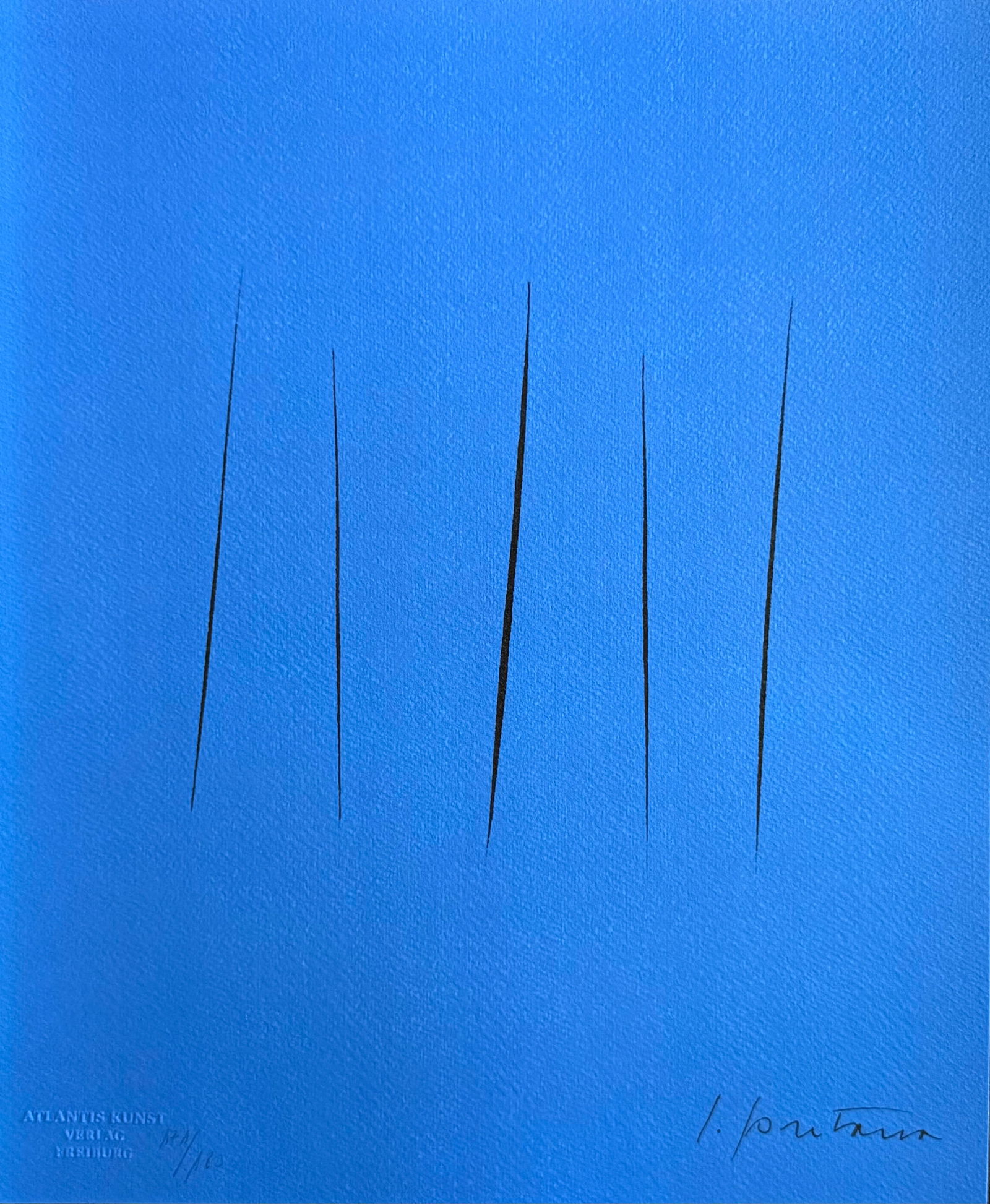 Lucio Fontana - Space Concept: Lucio Fontana "Space Concept" Chromolitograph after an original work. Print-signed lower right. Numbered lower left. Excellent conditions. Shipped with care in solid tube, fast shipping in 3-4 days