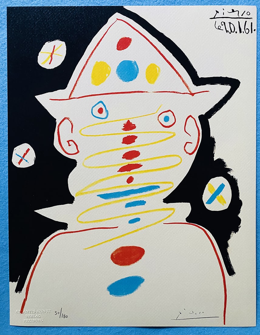 Pablo Picasso - Arlequin: Pablo Picasso "Arlequin" Chromolitograph after an original work. Print-signed lower right. Numbered lower left. Excellent conditions. Shipped with care in solid tube, fast shipping in 3-4 days all ove