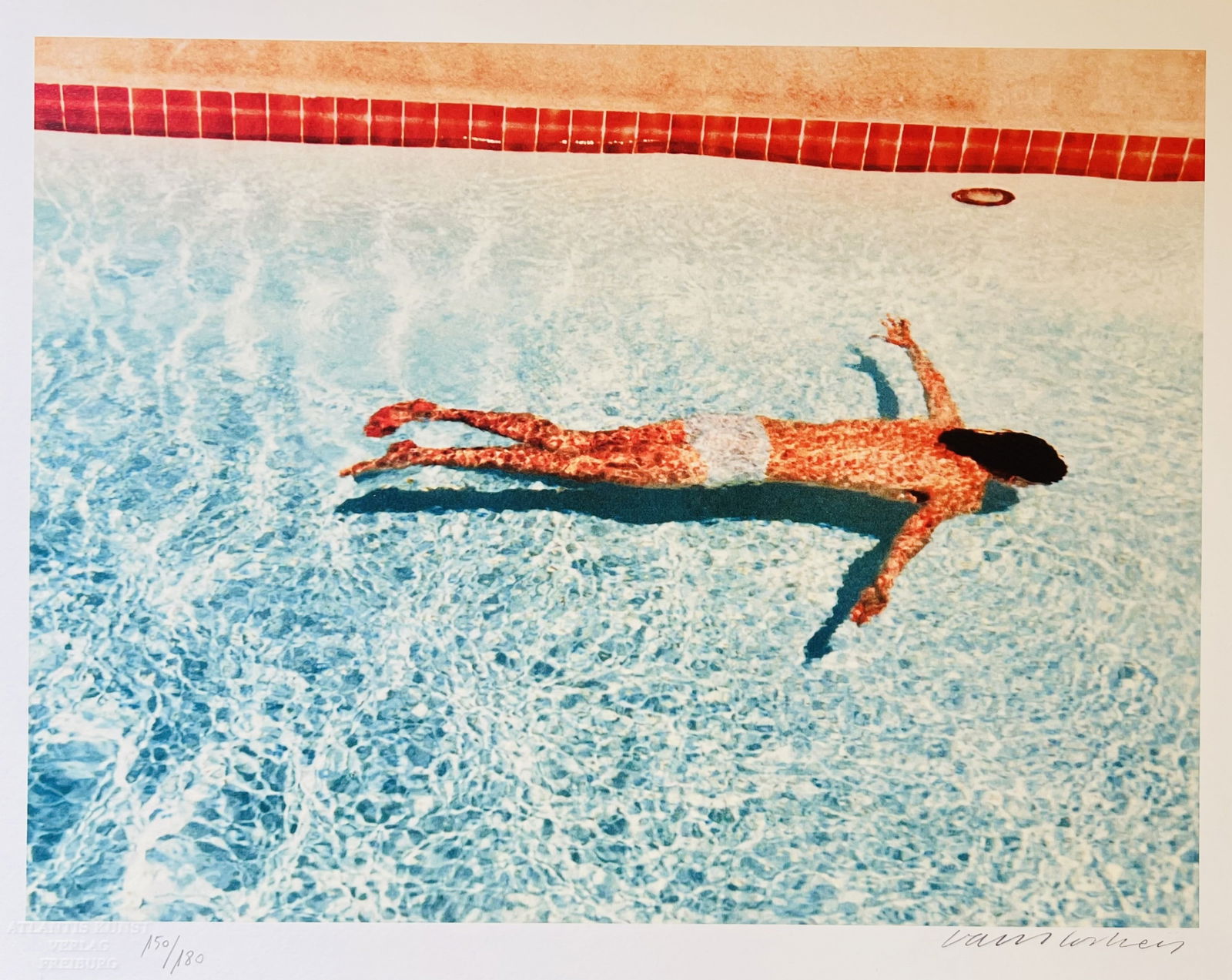 David Hockney - John St.Claire Swimming: David Hockney "John St. Claire Swimming" Chromolitograph after an original work. Numbered lower left. Excellent conditions. Shipped with care in solid tube, fast shipping in 3-4 days all over the worl