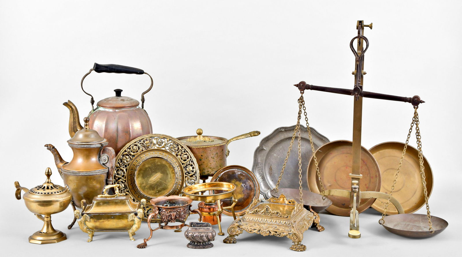 Lot of decorative brass, pewter, and copper items (1 of 7)
