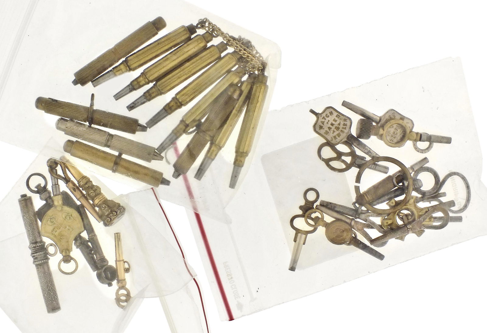 A small lot of pocket watch keys (1 of 2)