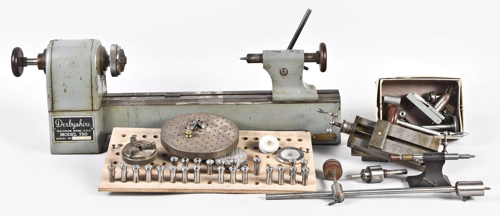 A good mid 20th century Derbyshire Model 750 lathe with accessories (1 of 4)