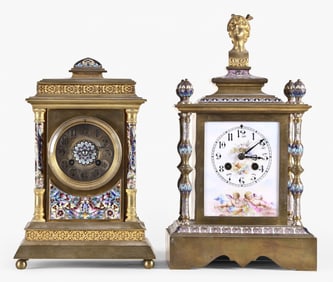 A lot of two French mantel clocks