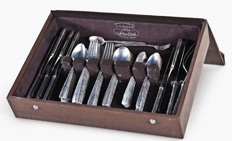 A Gorham sterling silver flatware service in Camellia pattern (1 of 7)
