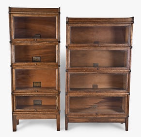 A lot of two early 20th century Globe Wernicke oak sectional barrister's bookcases