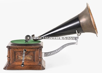 A Columbia "BI" model disc phonograph