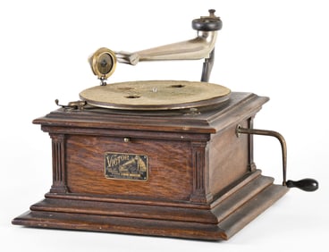 A Victor III disc phonograph