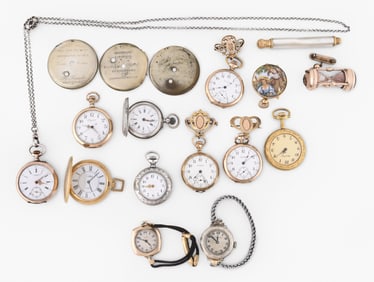 A lot of pendant watches and watch chains