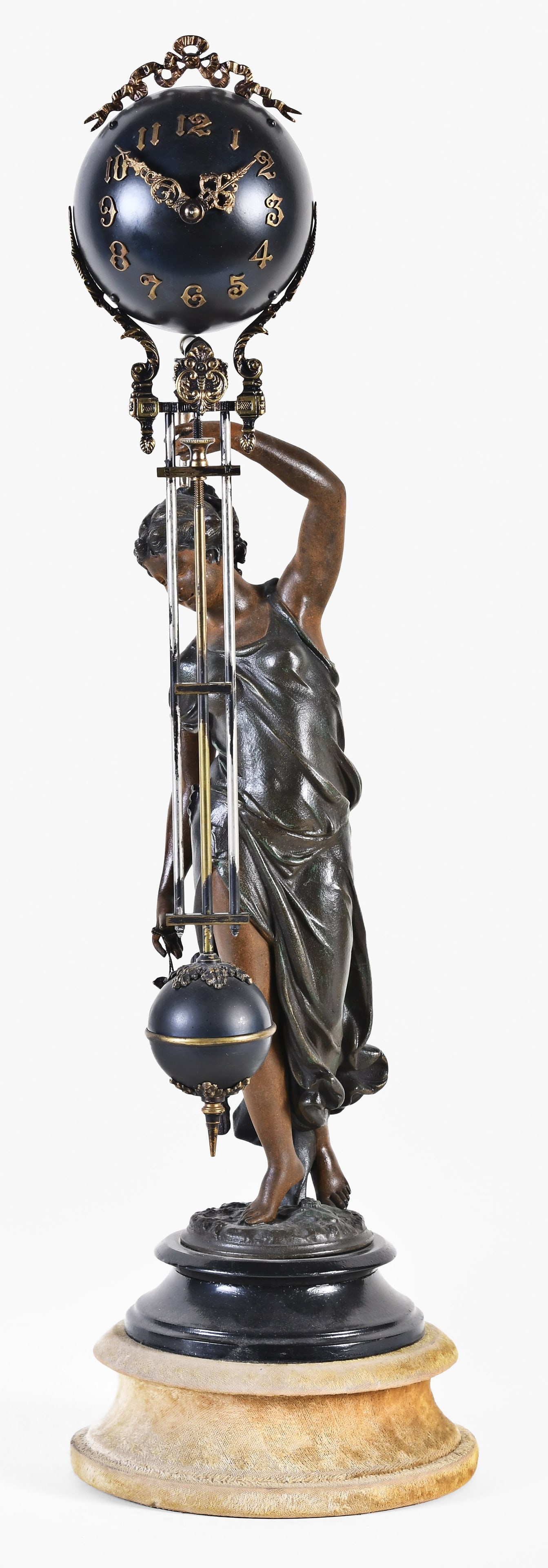 An Ansonia Clock Co. Huntress ball swing statue clock (1 of 8)