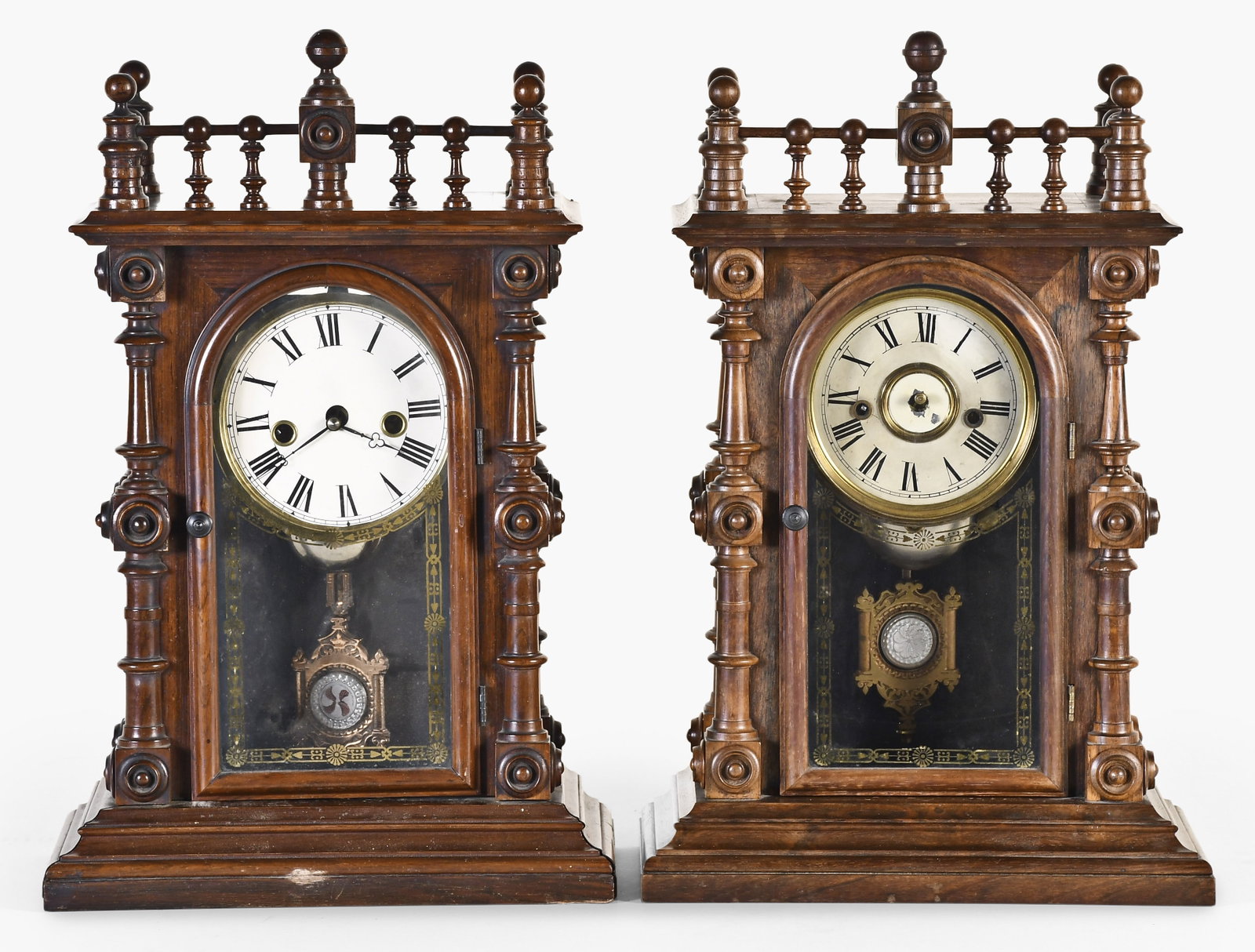A lot of two Welch, Spring & Co. Gerster V.P. rosewood mantel clocks (1 of 3)