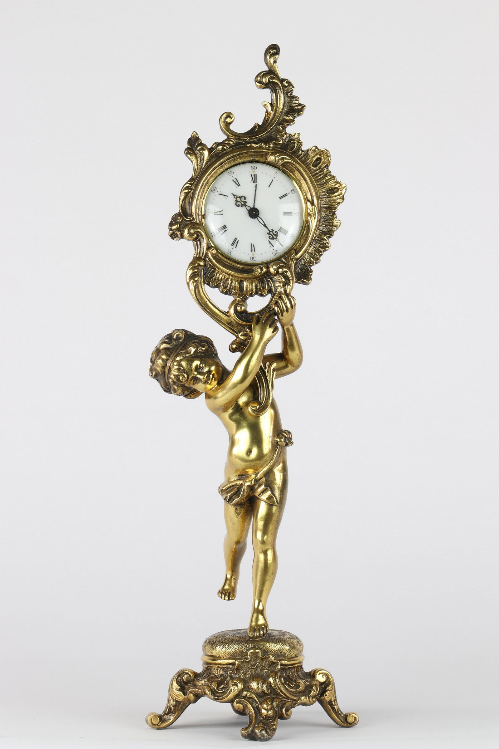 Bronze alarm clock, functional: Bronze alarm clock, functional Sizes: H=350mm L=100mm Weight (K): 1.475kg State: After checking - good condition - no restoration - no repair