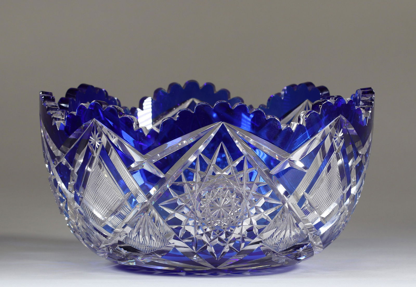 Val Saint Lambert very imposing cut richly cut blue (1 of 4)