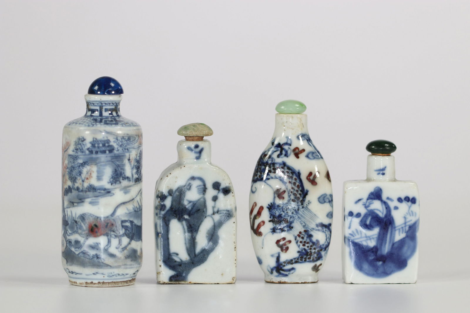 China set of blanc bleu snuffboxes (1 of 2)