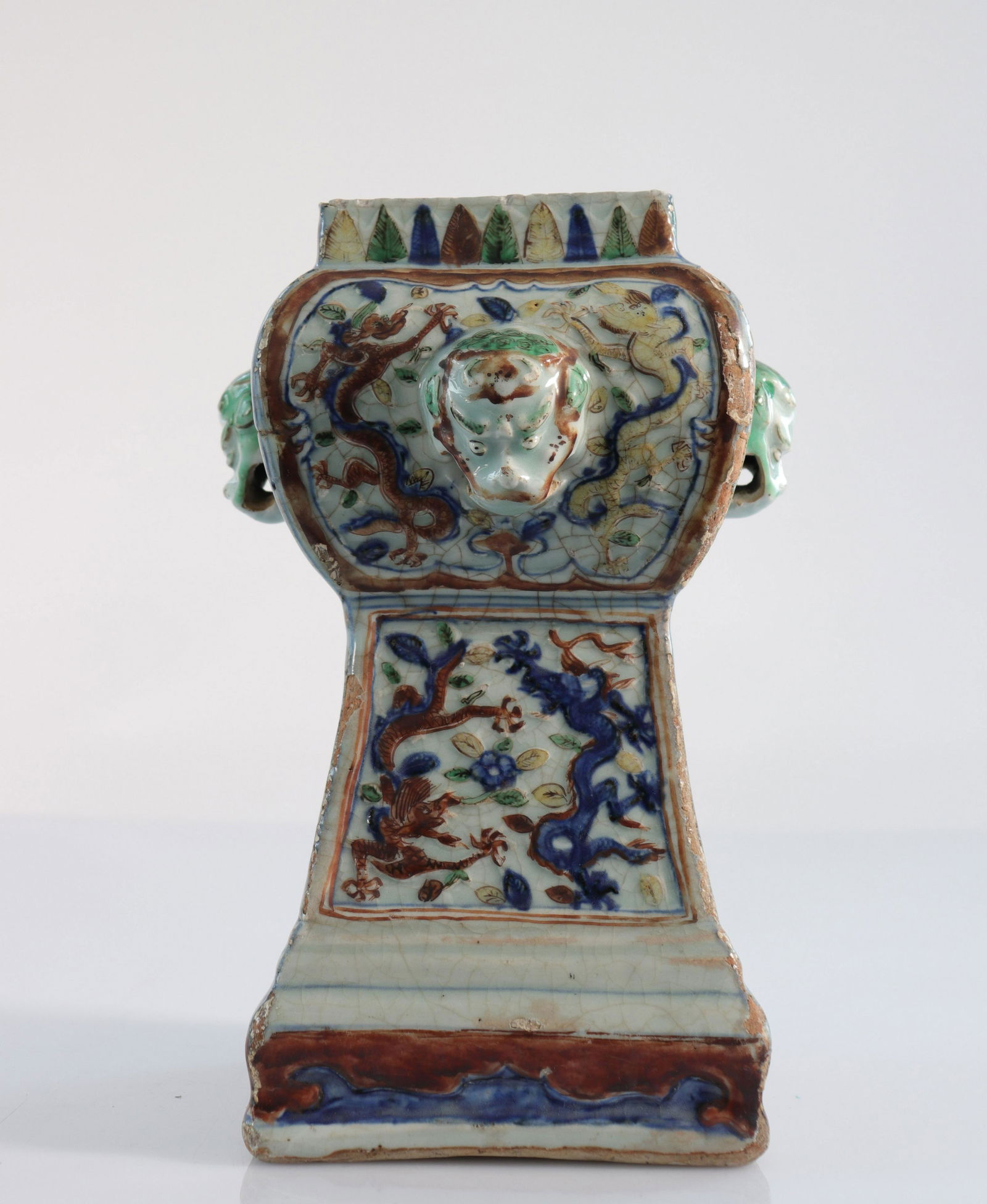 China porcelain vase with dragon decoration (1 of 6)