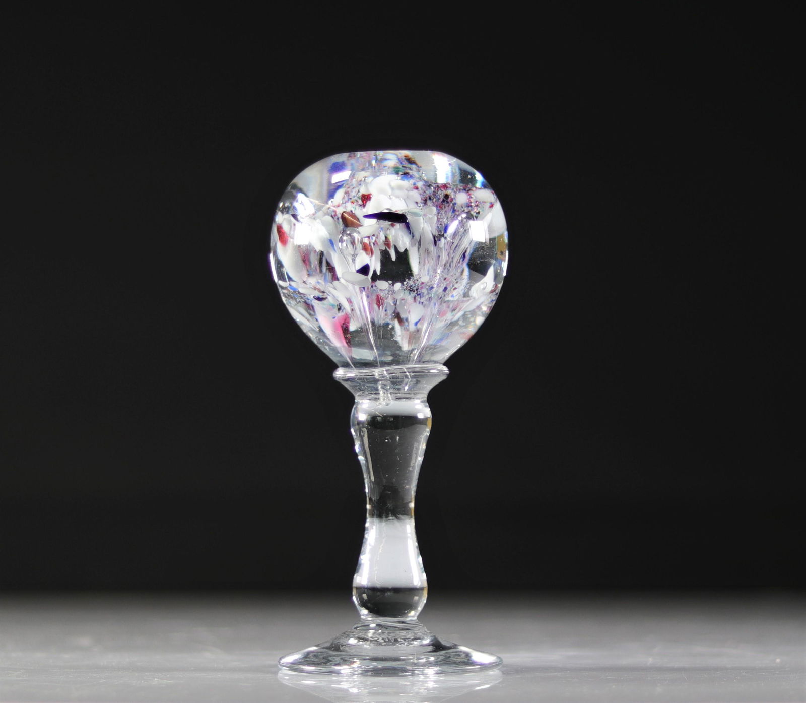 Val Saint-Lambert Paperweight: Val Saint-Lambert Paperweight - Weight: 845 g - Sizes: H=175mm L=85mm - Condition: good condition - Author / artist: Val Saint Lambert