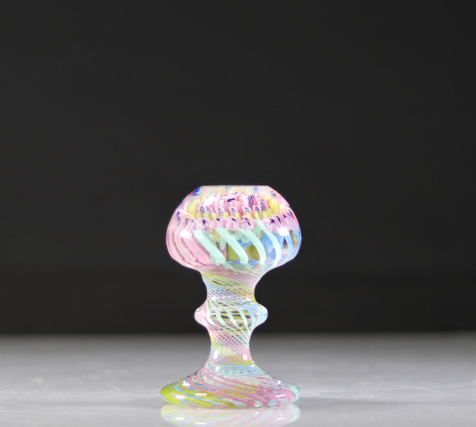 Val Saint-Lambert, Carrera R, Unique piece: Val Saint-Lambert, Carrera R, Unique piece - Weight: 870 g - Sizes: H=125mm L=80mm - Condition: good condition - Author / artist: Val Saint Lambert