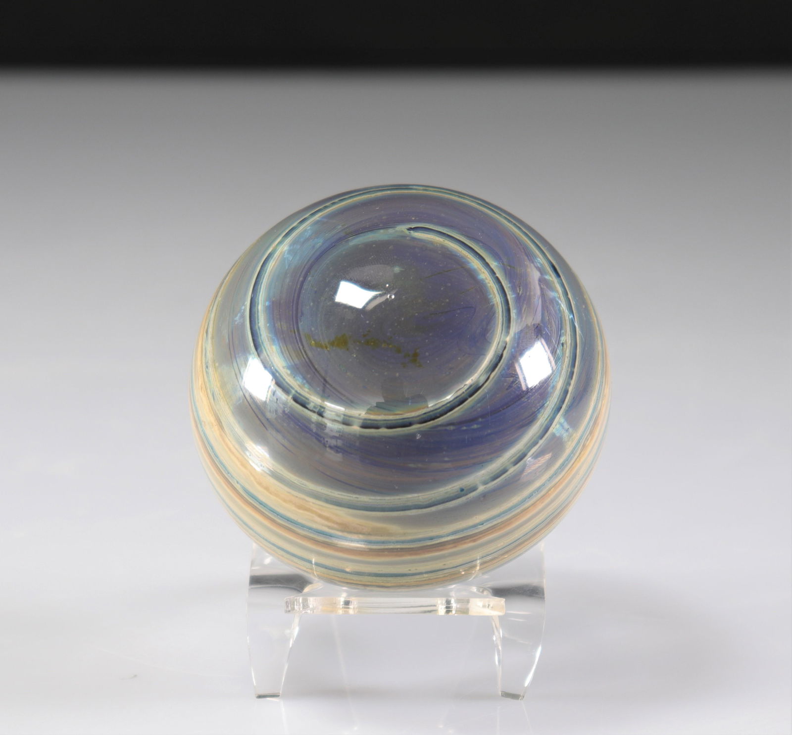 Paperweight. Val Saint-Lambert (1 of 2)