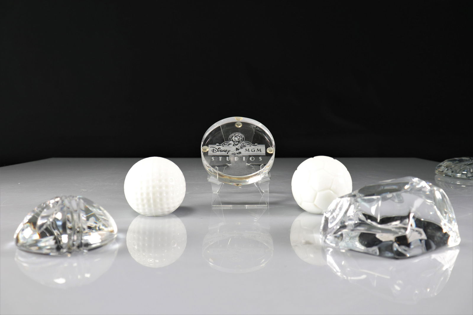 Paperweight. Lot of 5 Val Saint-Lambert.: Paperweight. Lot of 5 Val Saint-Lambert. - Weight: 1.90 kg - Sizes: Divers - Condition: good condition - Author / artist: Val Saint Lambert