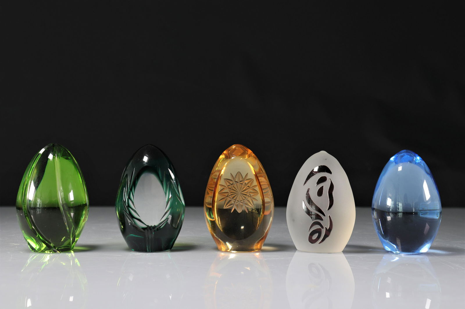 Paperweight. Lot of 5 Val Saint-Lambert.: Paperweight. Lot of 5 Val Saint-Lambert. - Weight: 2.68 kg - Sizes: Divers - Condition: good condition - Author / artist: Val Saint Lambert