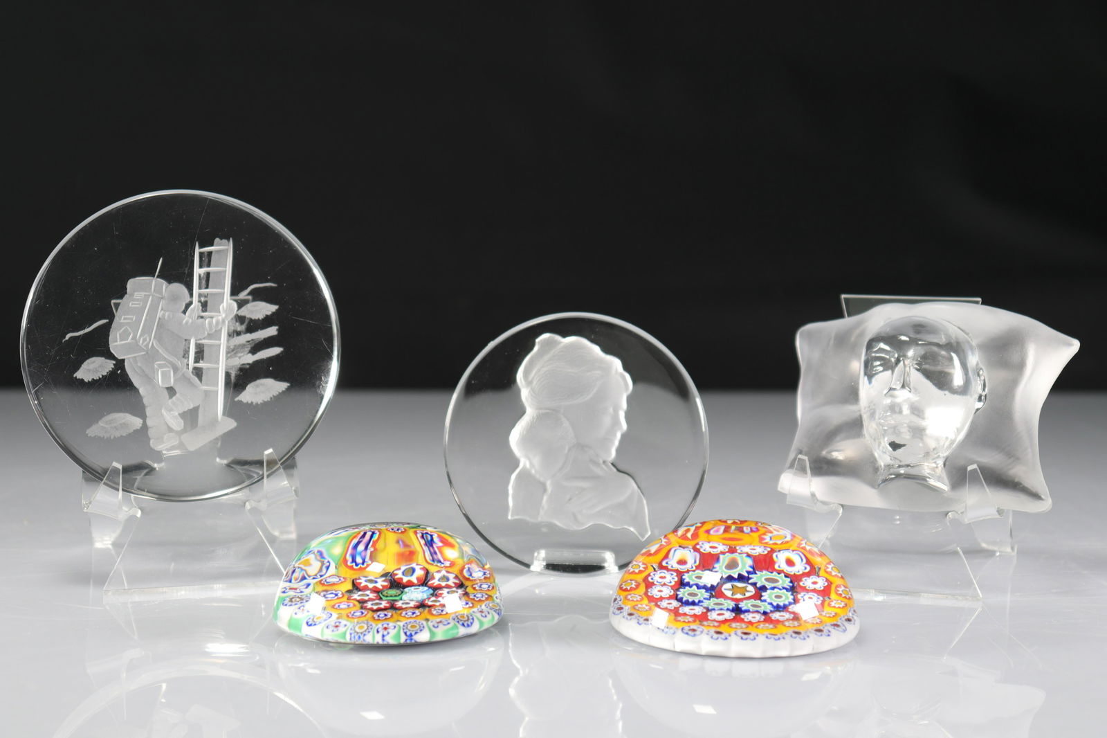 Paperweight. Lot of 5 Val Saint-Lambert.: Paperweight. Lot of 5 Val Saint-Lambert. - Weight: 1.53 kg - Sizes: Divers - Condition: good condition - Author / artist: Val Saint Lambert