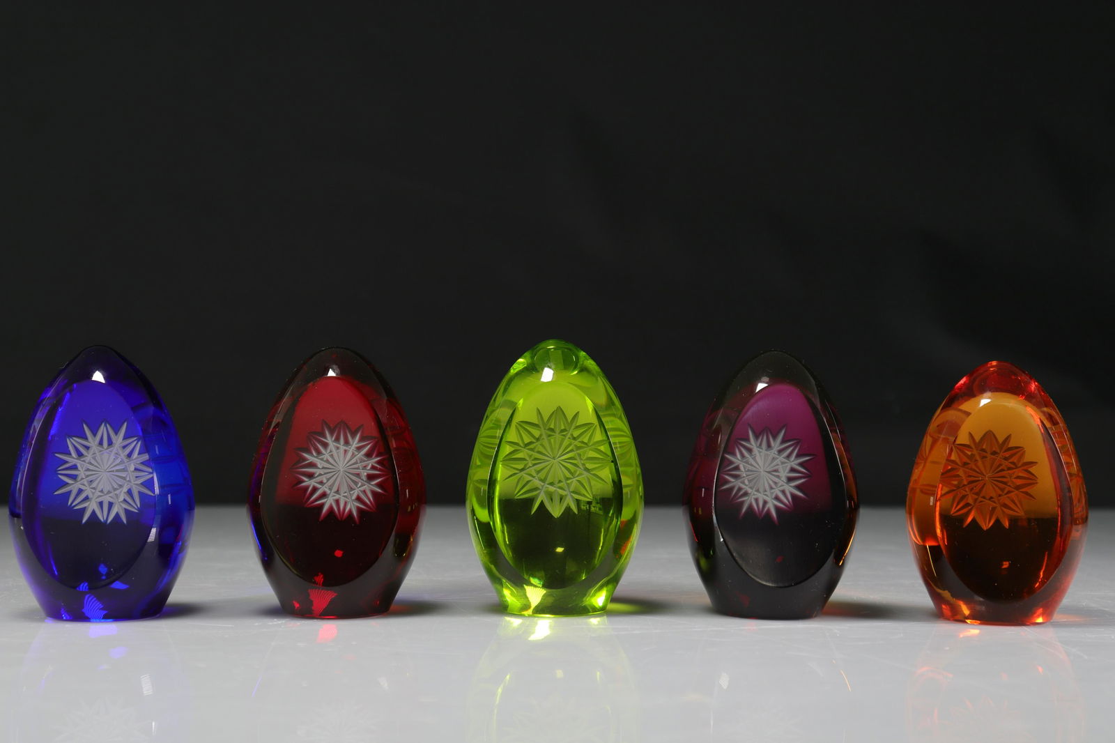 Paperweight. Lot of 5 Val Saint-Lambert.: Paperweight. Lot of 5 Val Saint-Lambert. - Weight: 2.67 kg - Sizes: Divers - Condition: good condition - Author / artist: Val Saint Lambert