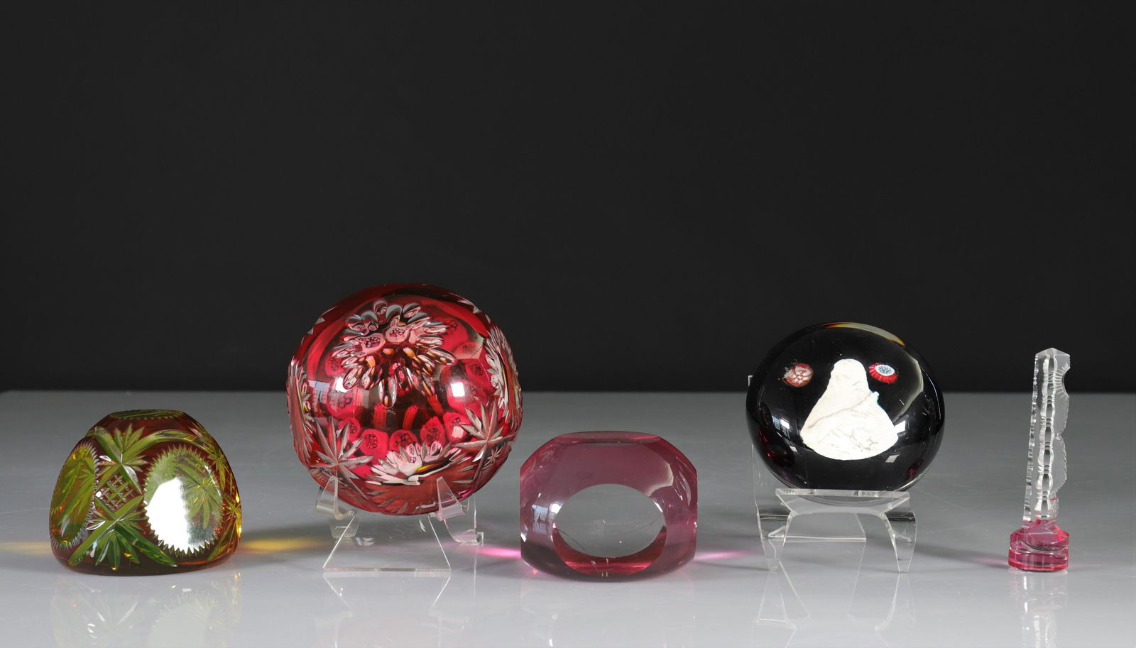 Val Saint Lambert lot of paperweights (1 of 4)