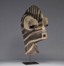 Monumental Songye Kifwebe mask (1 of 7)