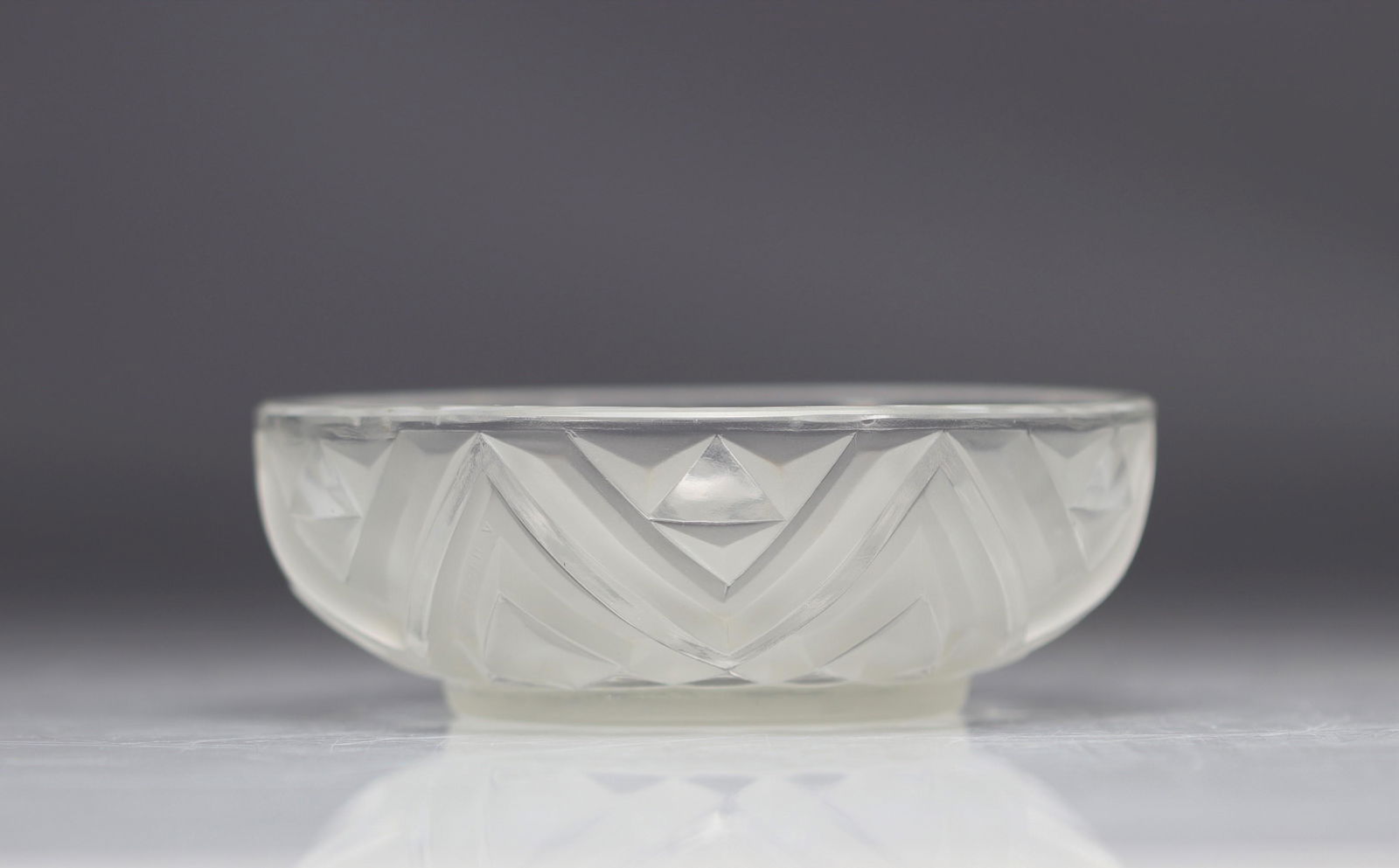 Andre HUNEBELLE (1896-1985) Art Deco cup isosceles model (1 of 3)