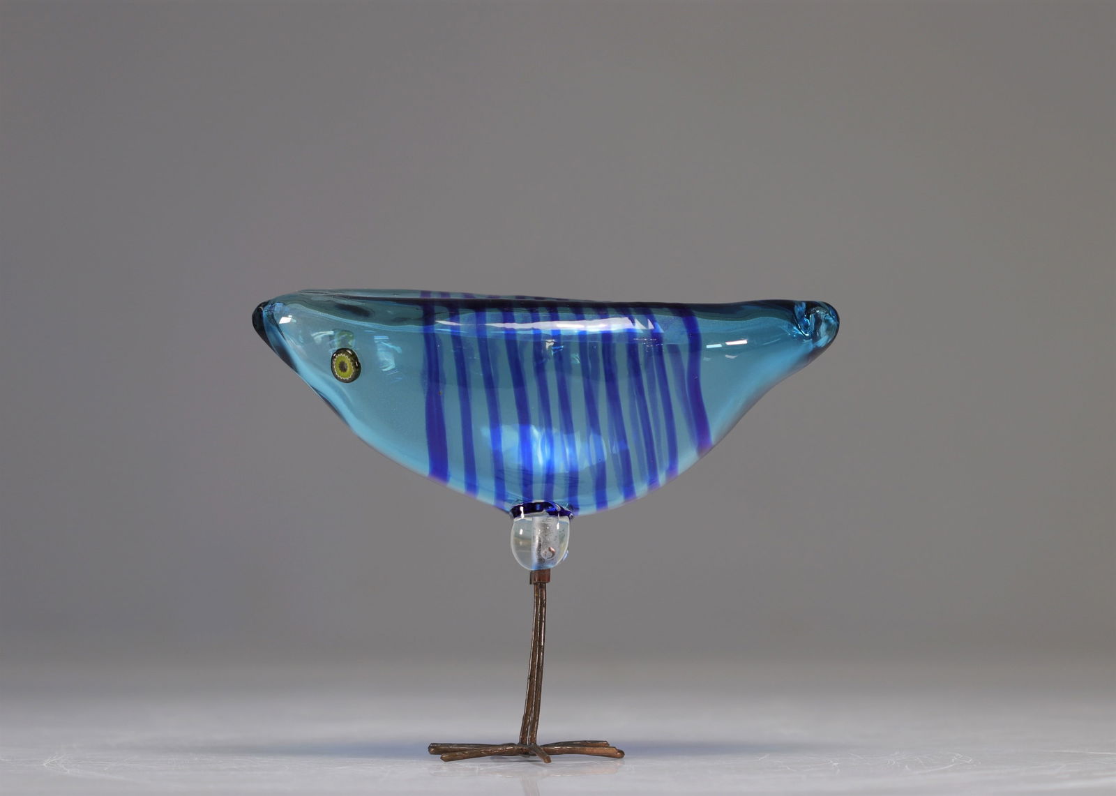 Alessandro PIANON (1931-1964) Bird in blown glass and steel wire,Vistosi from around the 1960s: Alessandro PIANON (1931-1964) Bird in blown glass and steel wire,Vistosi from around the 1960s - Weight: 641 g - Shipping available - Region: Italie - Sizes: H 175 MM L? 220 MM - At first glance: good