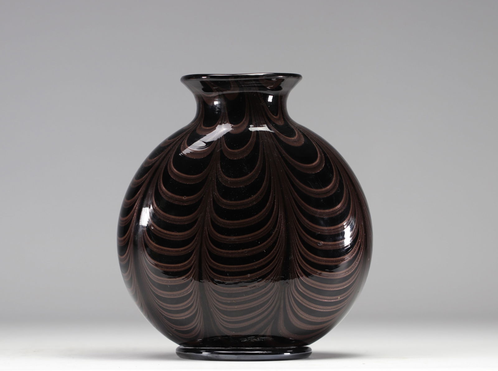 Vase with inclusions and gold flakes, probably Italian (1 of 3)