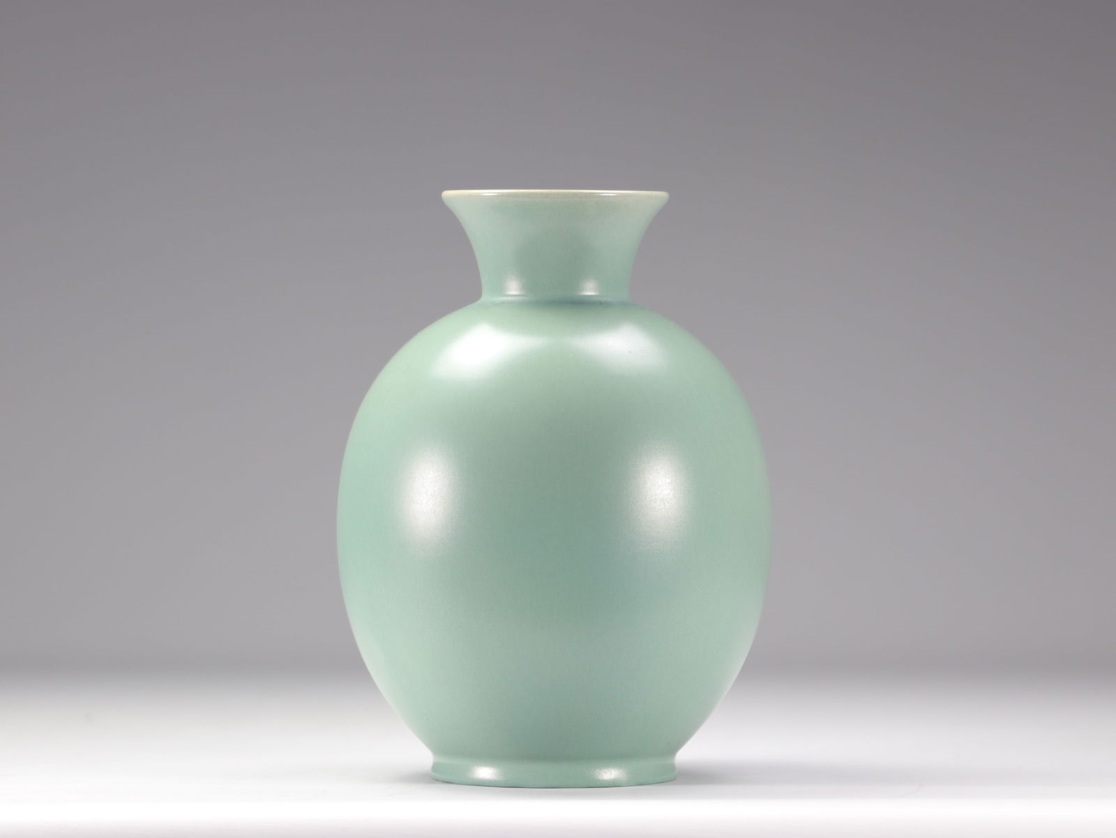 VILLEROY & BOCH Septfontaines, green earthenware vase (1 of 3)