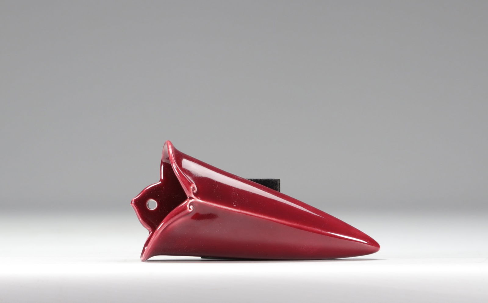 VILLEROY & BOCH Septfontaines, Earthenware wall vase (1 of 2)