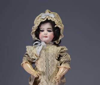 SIMON & HALBIG - Bisque head doll no. 719, debossed, mouth closed. (1 of 2)