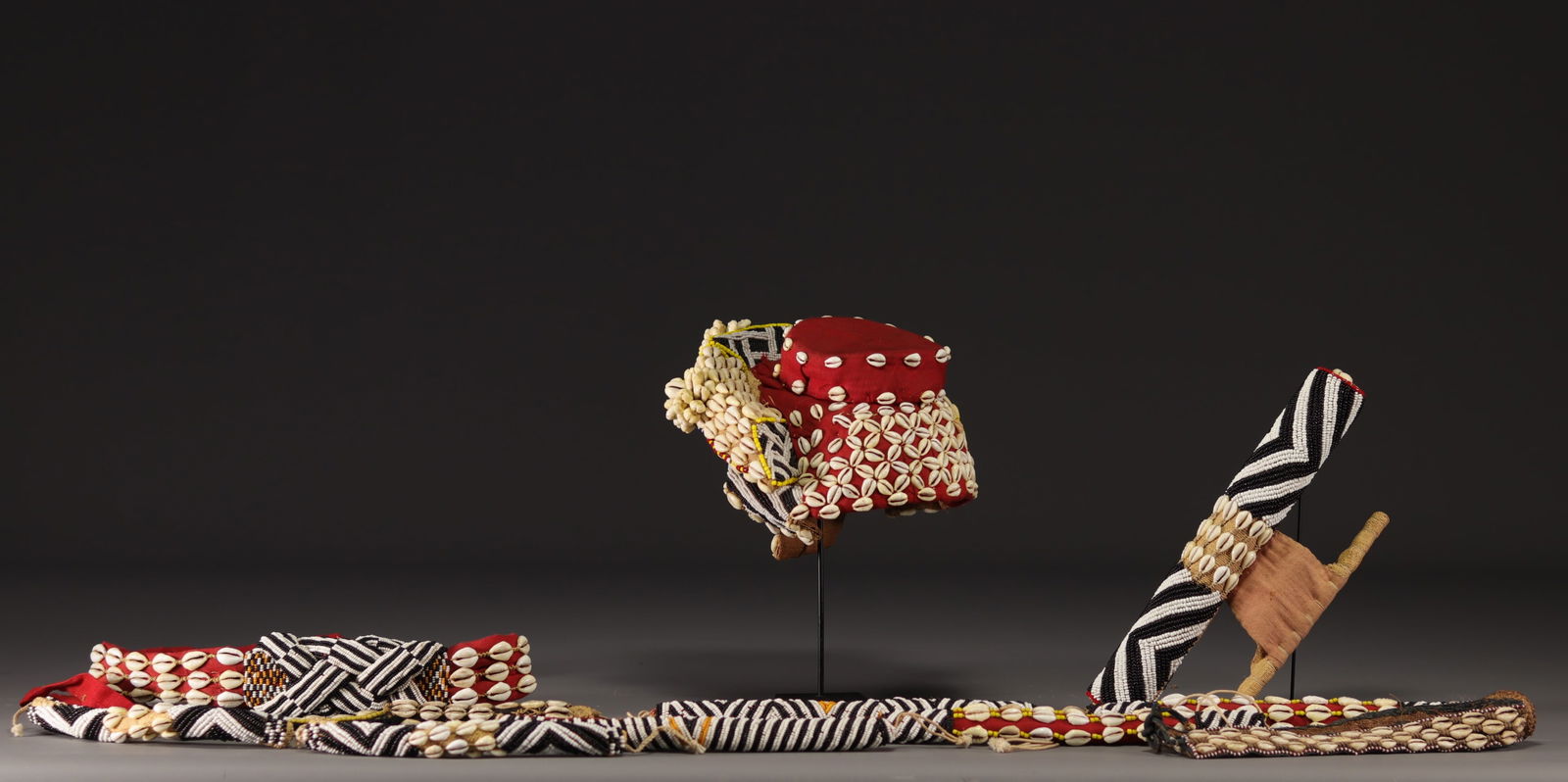 Kuba beaded headdress and attributes - Rep.Dem.Congo (1 of 4)