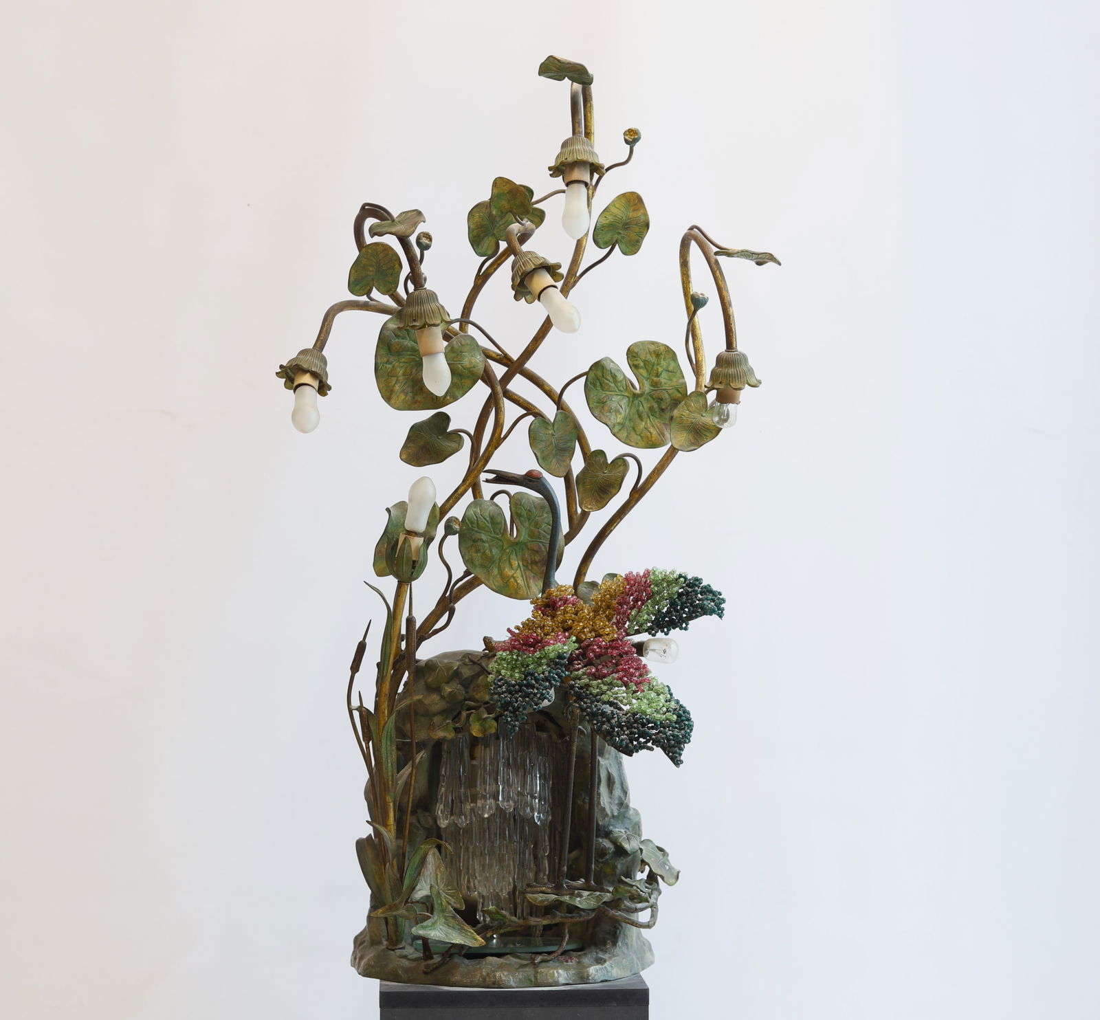 A rare Art Nouveau lamp decorated with a heron trimmed with pearls and water lilies in polychrome (1 of 6)