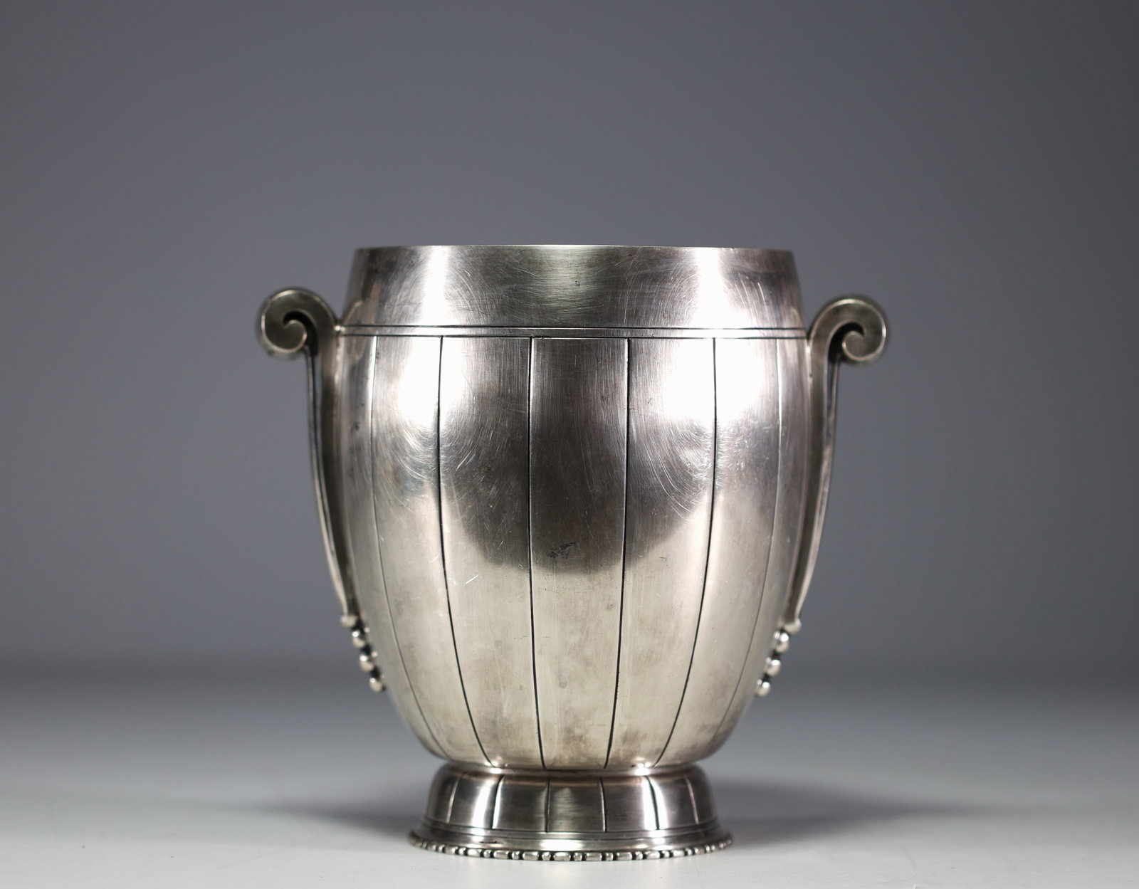 Art Deco silver-plated Champagne bucket, hallmarked BB for Bouillet Bourdelle, circa 1930. (1 of 4)