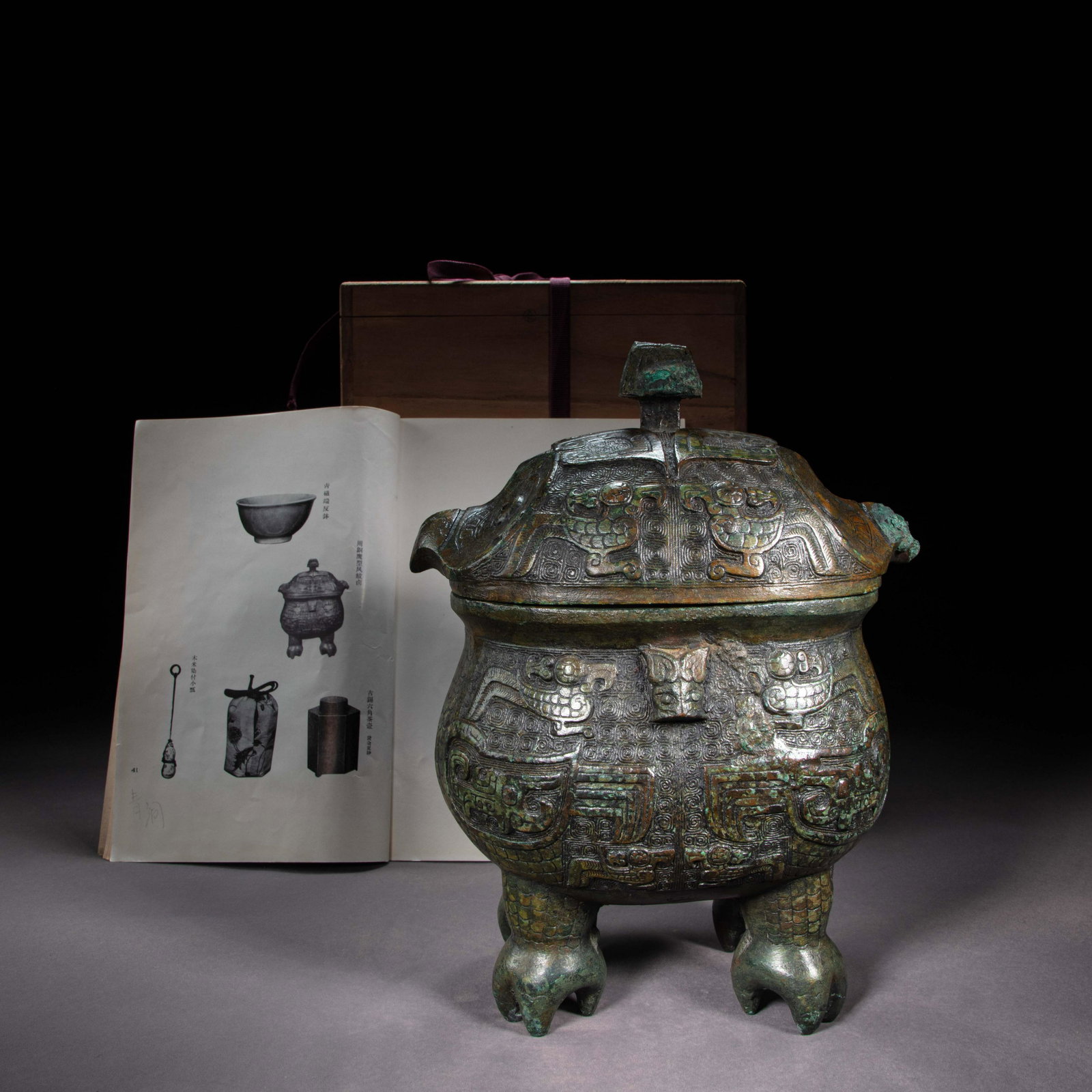 CHINESE WESTERN ZHOU DYNASTY BRONZE BIRD-SHAPED STATUE (1 of 19)