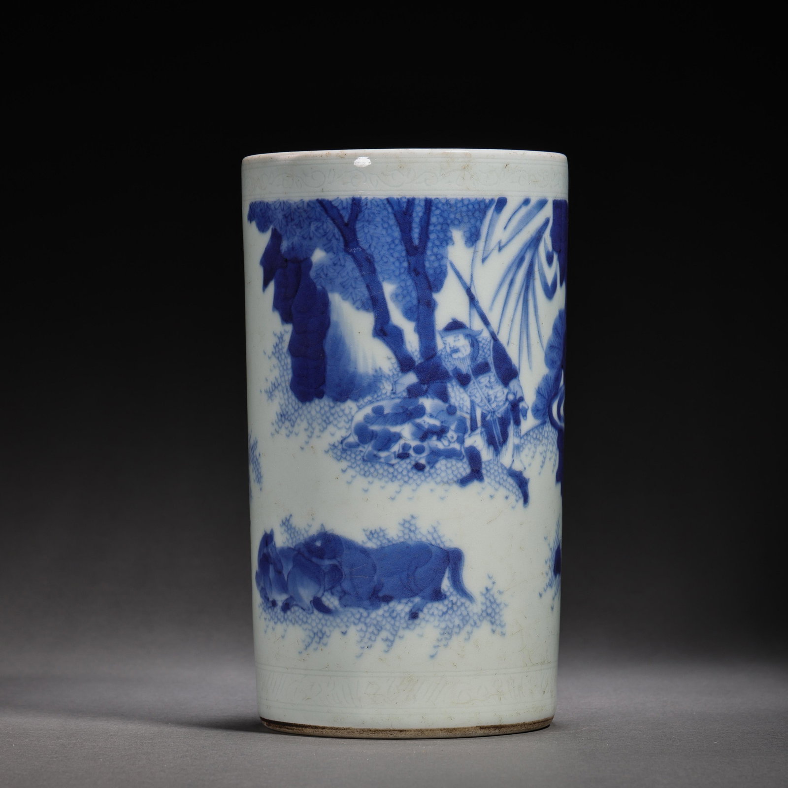 CHINESE QING DYNASTY BLUE AND WHITE PEN HOLDER (1 of 9)