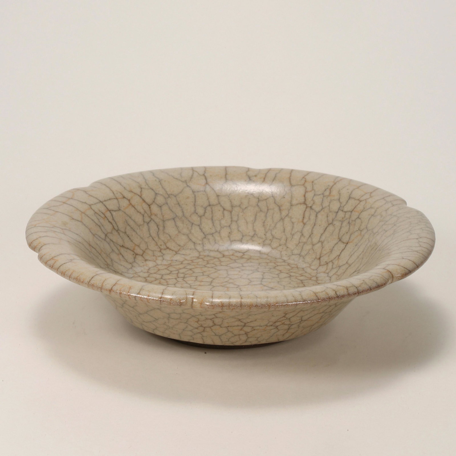 SONG DYNASTY GE WARE PLATE (1 of 8)