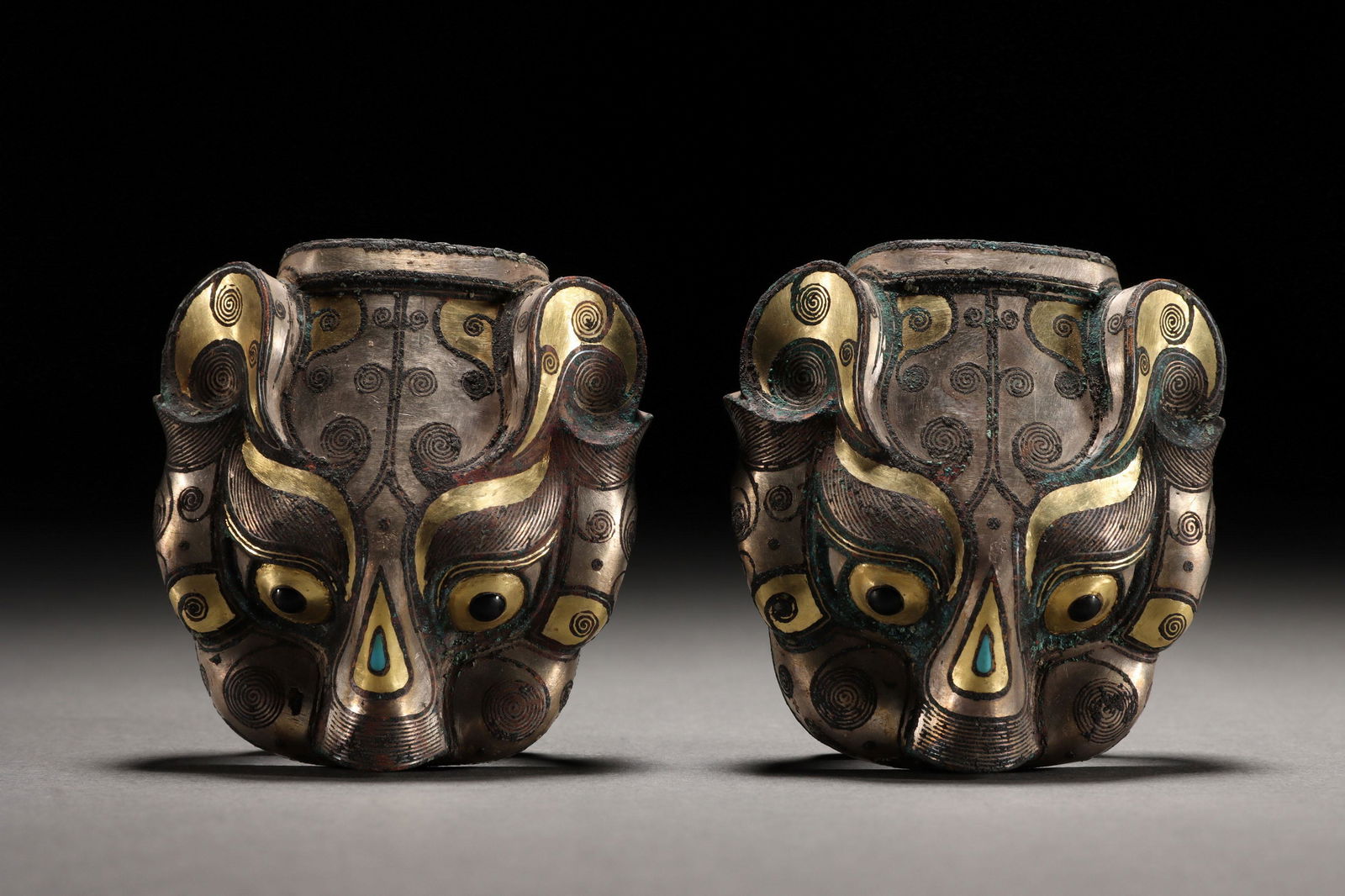 HAN DYNASTY GOLD AND SILVER TIGER HEADS (1 of 8)