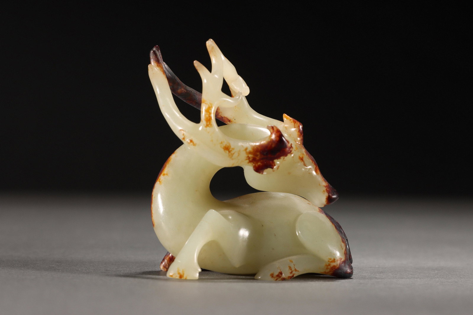 HAN DYNASTY HETIAN JADE DEER (1 of 6)