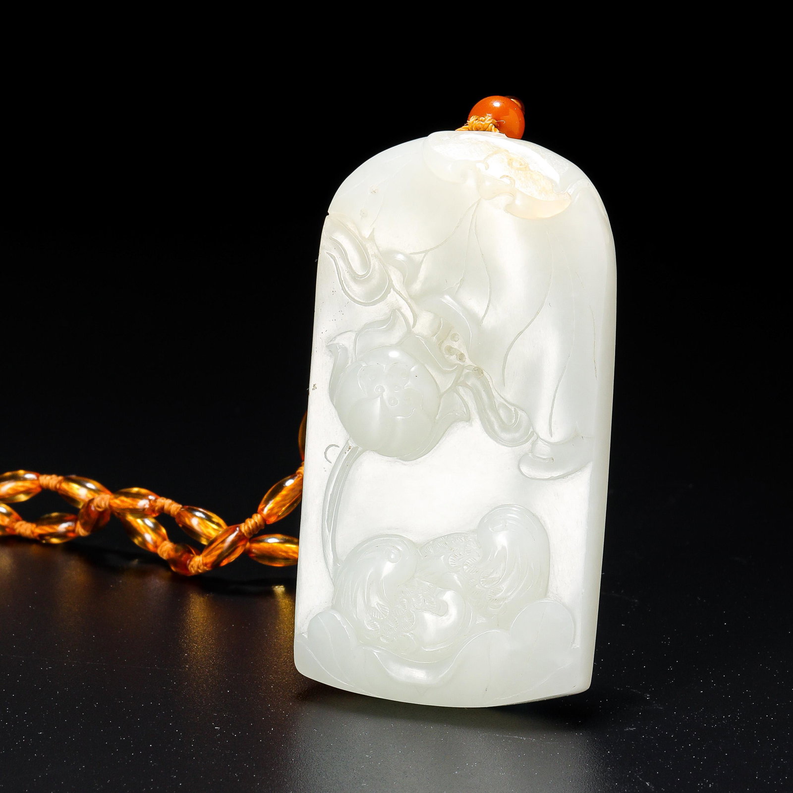 HETIAN JADE MANDARIN DUCK PLAYING WATER CARDS, QING DYNASTY (1 of 10)