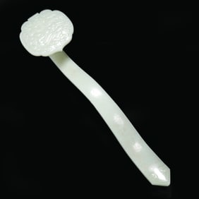 Chinese Qing Dynasty Hetian white jade Ruyi ornaments
