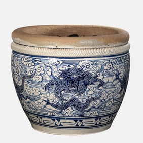 Chinese Yuan Dynasty Blue and White Dragon Pattern Urn