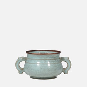 Chinese Song Dynasty celadon ice crackle gui-shaped stove