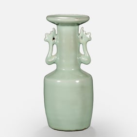 Chinese Southern Song Dynasty Longquan kiln green glaze double-eared bottle